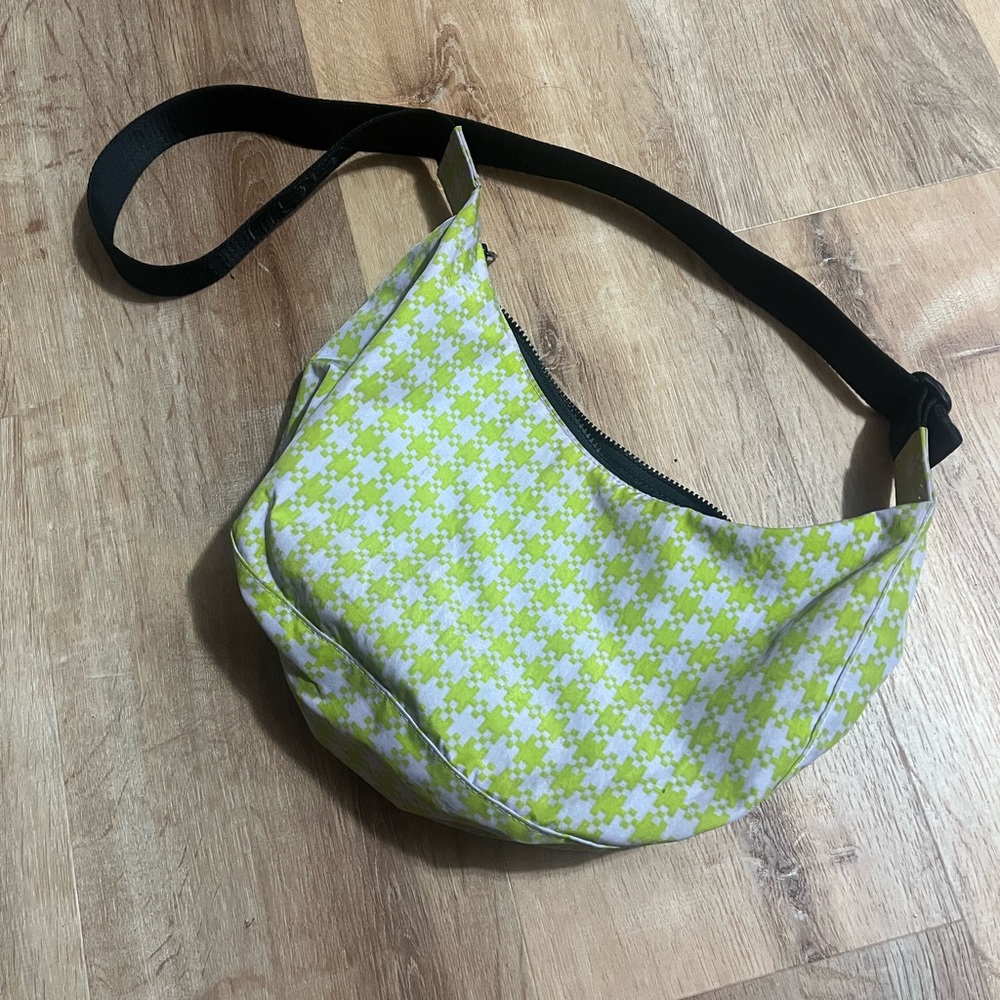 BAGGU Green and Pink Pixelated Gingham Medium Crescent